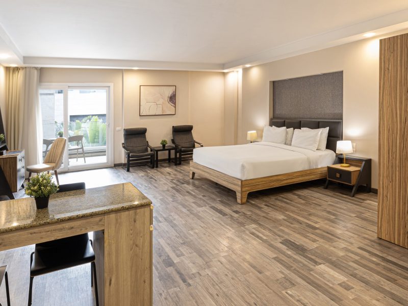 Superior Pool View Studio